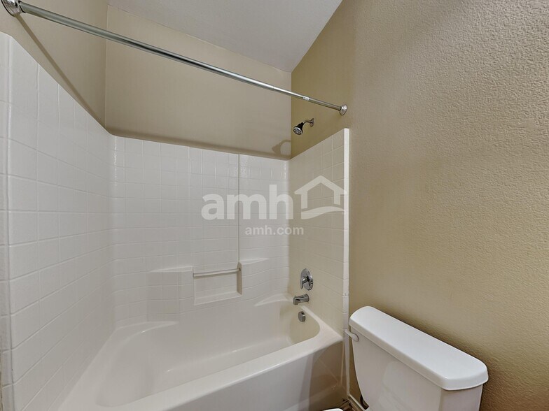 Building Photo - 12724 Ocean Spray Dr