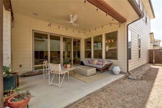 Building Photo - 1508 Arcilla St