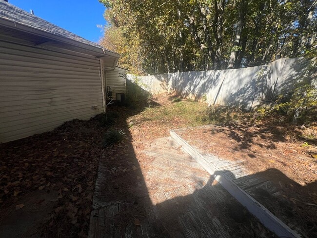 Building Photo - HALF OFF YOUR FIRST MONTH'S RENT!