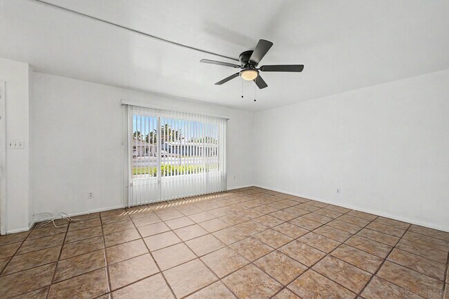 Building Photo - 4522 N 15th Ave