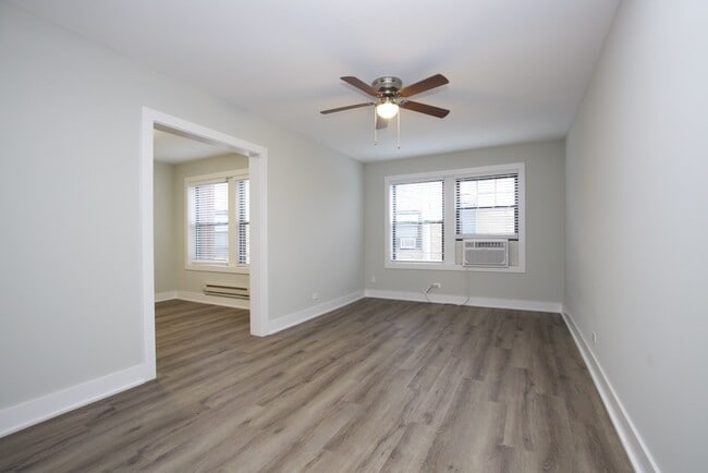 Building Photo - 725 St Johns Ave