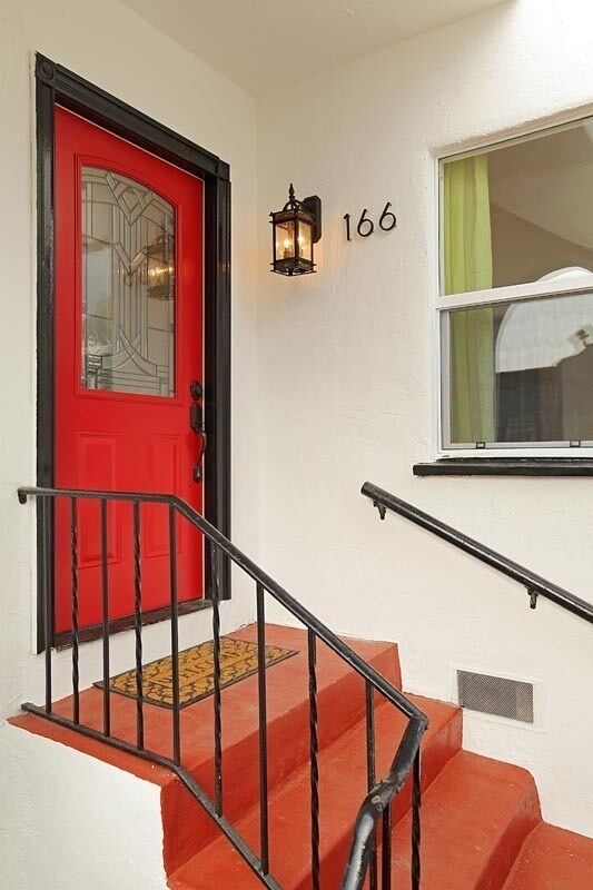 Building Photo - 166 N Edgemont St