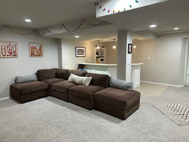 Building Photo - February 2026 SFH in Valley Traditions Lit...