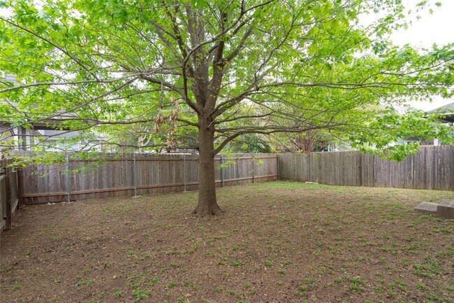 Building Photo - 10509 Wylie Dr