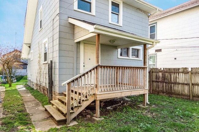 Building Photo - Adorable Single-Family Home!