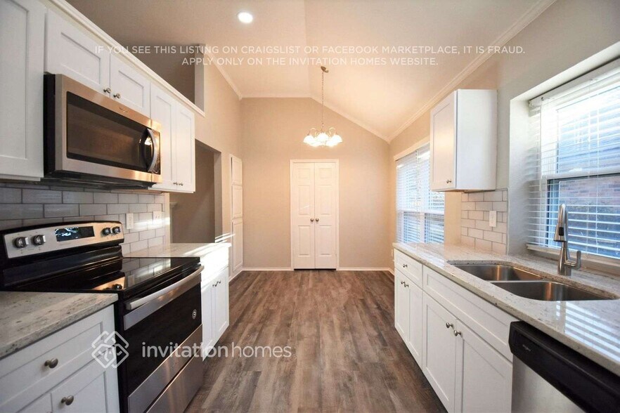 Building Photo - 7510 Estates Way