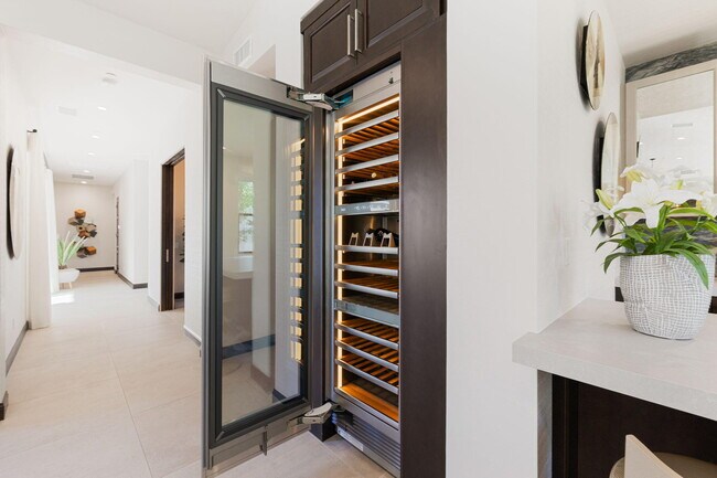 Building Photo - 75213 Hancock Pl