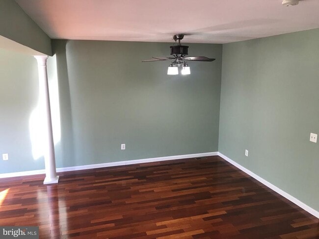Building Photo - 15707 Palermo Terrace