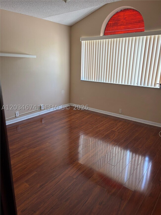 Building Photo - 13935 SW 93rd Ln