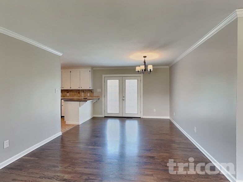 Building Photo - 137 Deercroft Dr