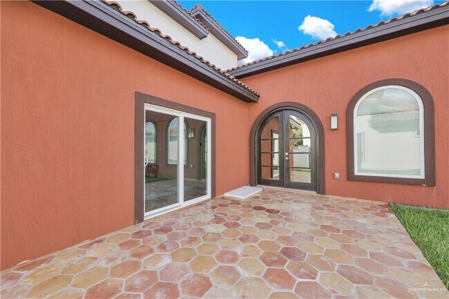 Building Photo - 29 Pecan Ave