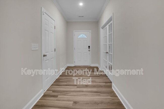 Building Photo - 5470 Noble View Dr