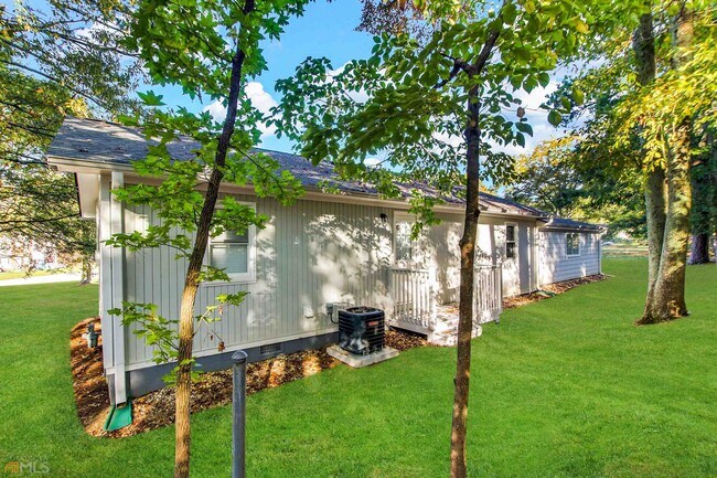 Building Photo - 8208 Connally Dr
