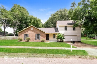 Building Photo - 3016 Shade Tree Cove