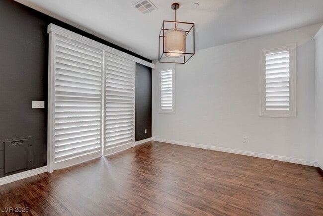 Building Photo - 2489 Cingoli St