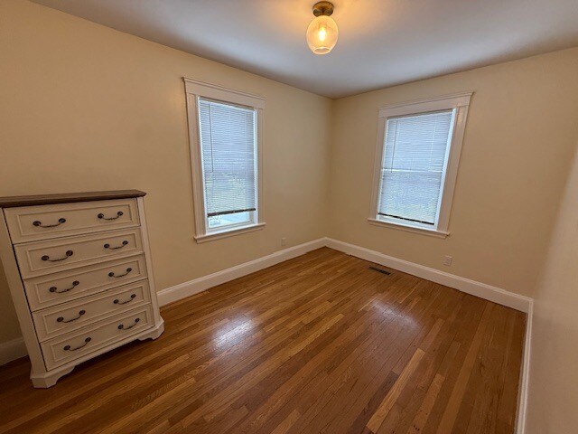 Building Photo - 56 Edgecliff Rd