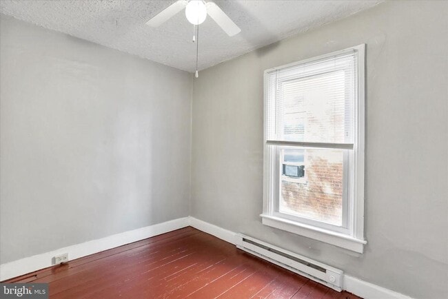 Building Photo - 135 E Antietam St