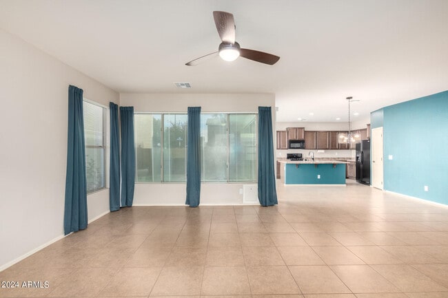 Building Photo - 3464 S Bluejay Dr