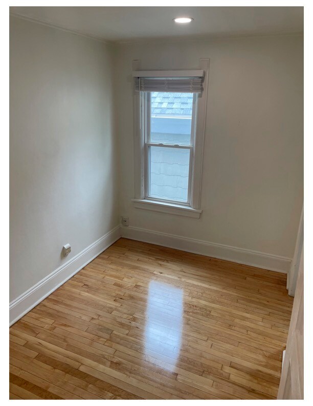 Bedroom 2 - 2860 S Delaware Ave