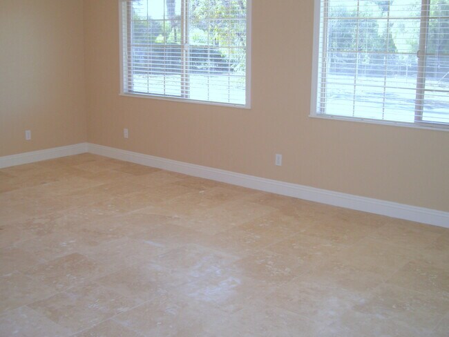 Building Photo - 16180 Washington St