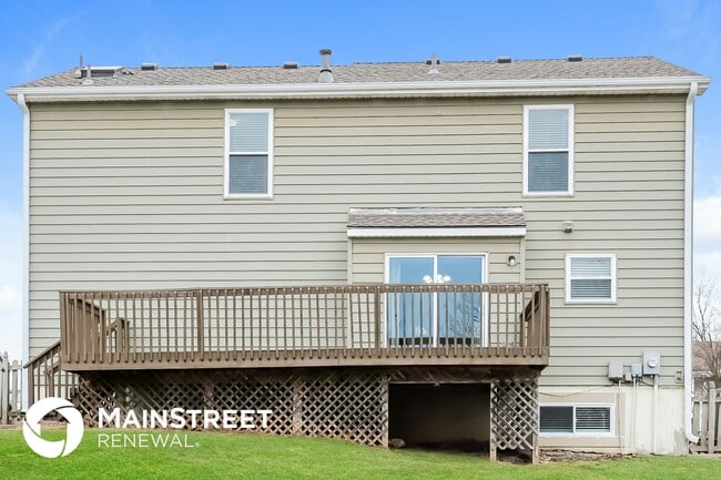 Building Photo - 11115 N Lewis Ave