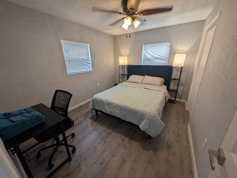 Building Photo - 511 Goliad St