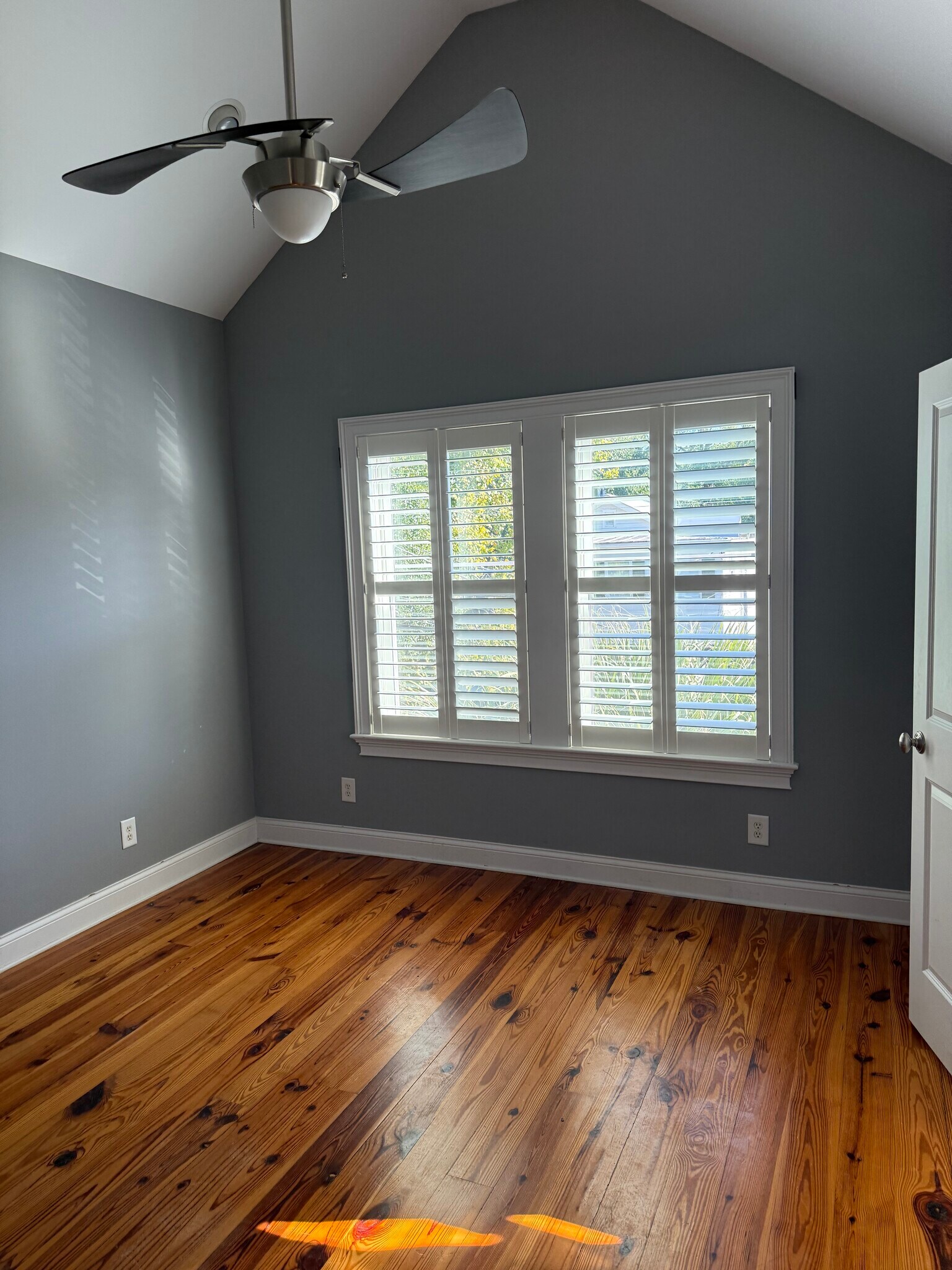 Building Photo - 194 Fishburne St