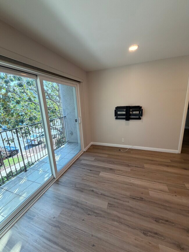 Building Photo - 540 Hawthorn St