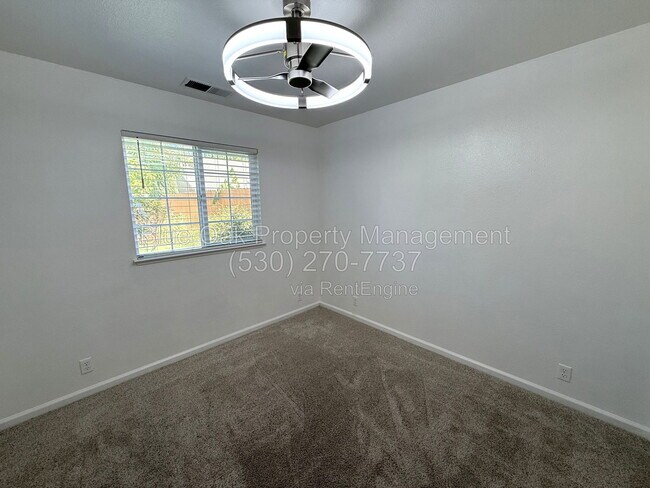 Building Photo - 39 Skywalker Ct