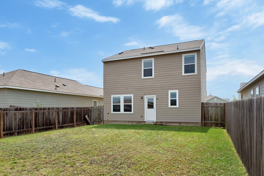 Building Photo - 320 Bell Rings Dr