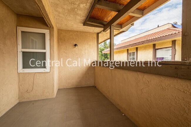 Building Photo - 813 Karma Ct