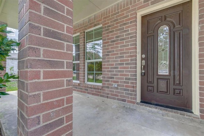 Building Photo - 17010 Grampin Dr