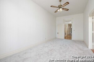 Building Photo - 142 W San Antonio St