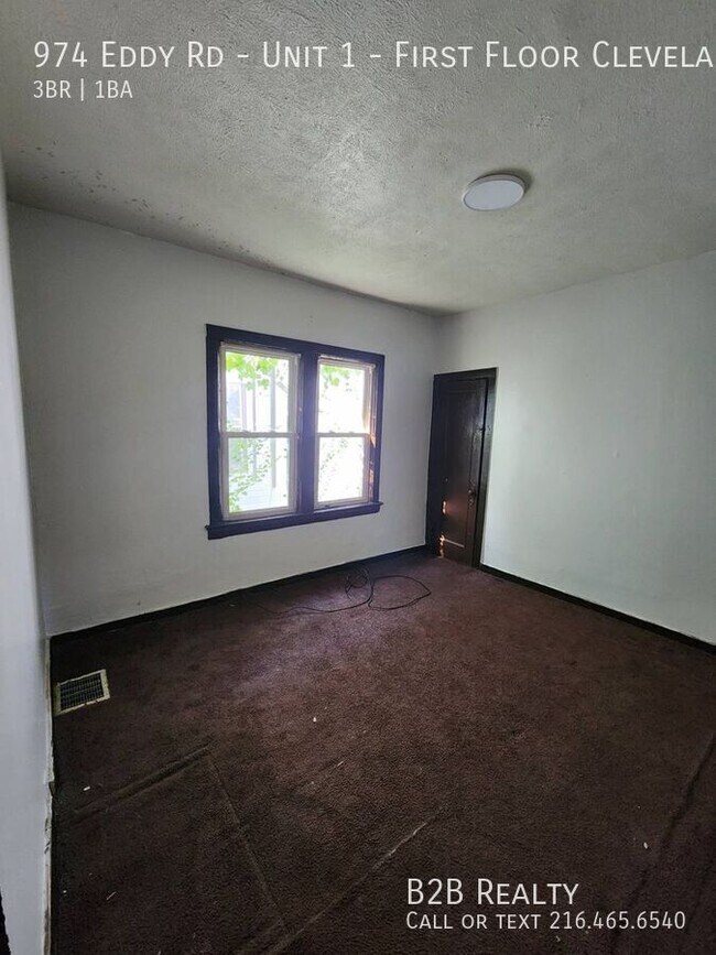 Building Photo - 974 Eddy Rd