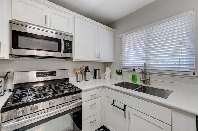 Building Photo - 6701 Chehalis Cir