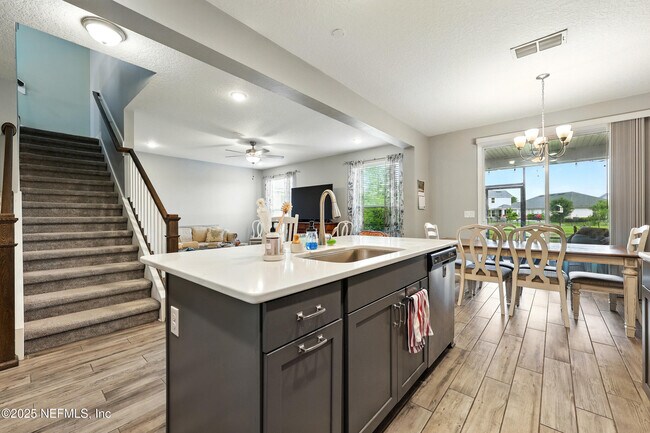 Building Photo - 474 Convex Ln