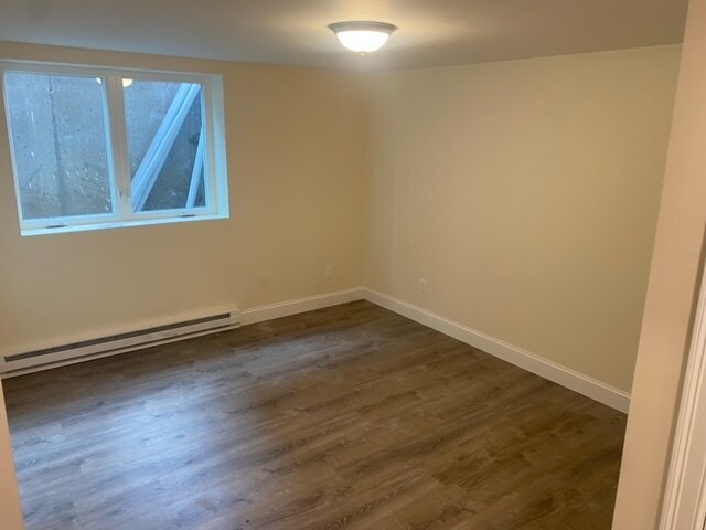 Building Photo - 520 Main St