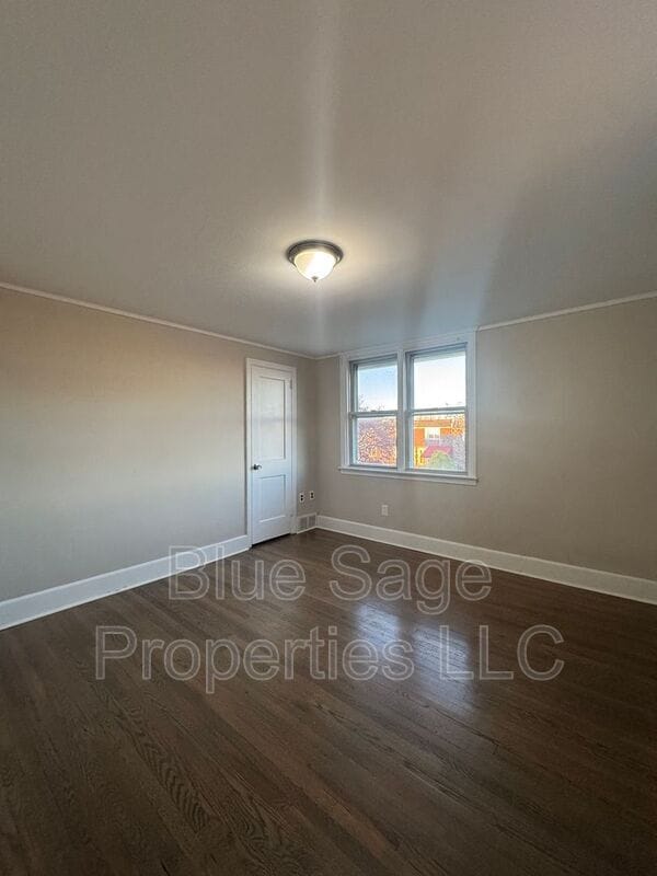 Building Photo - 279 Westpark Ln