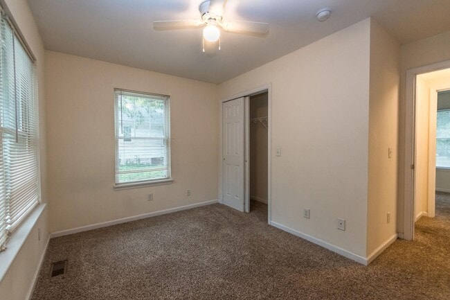 Building Photo - 505 S Highland Ave