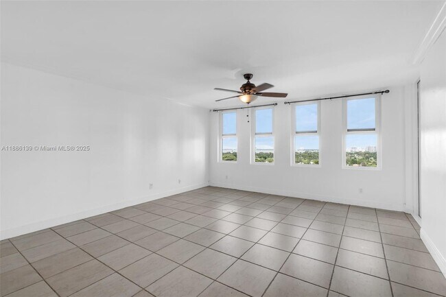 Building Photo - 5401 Collins Ave