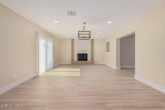 Building Photo - 2220 N 66th St