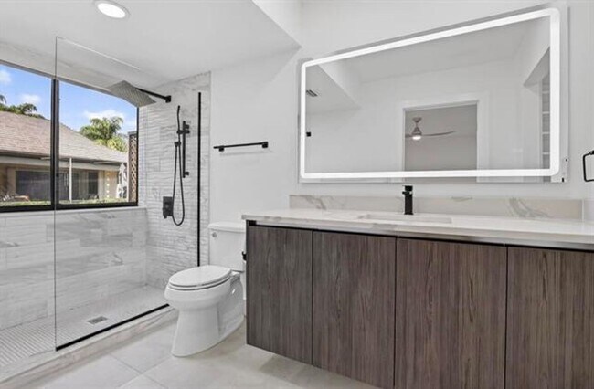 Building Photo - 373 SW 94 Terrace