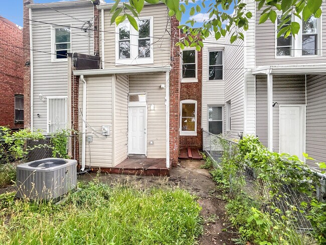 Building Photo - 2217 Riggs Ave
