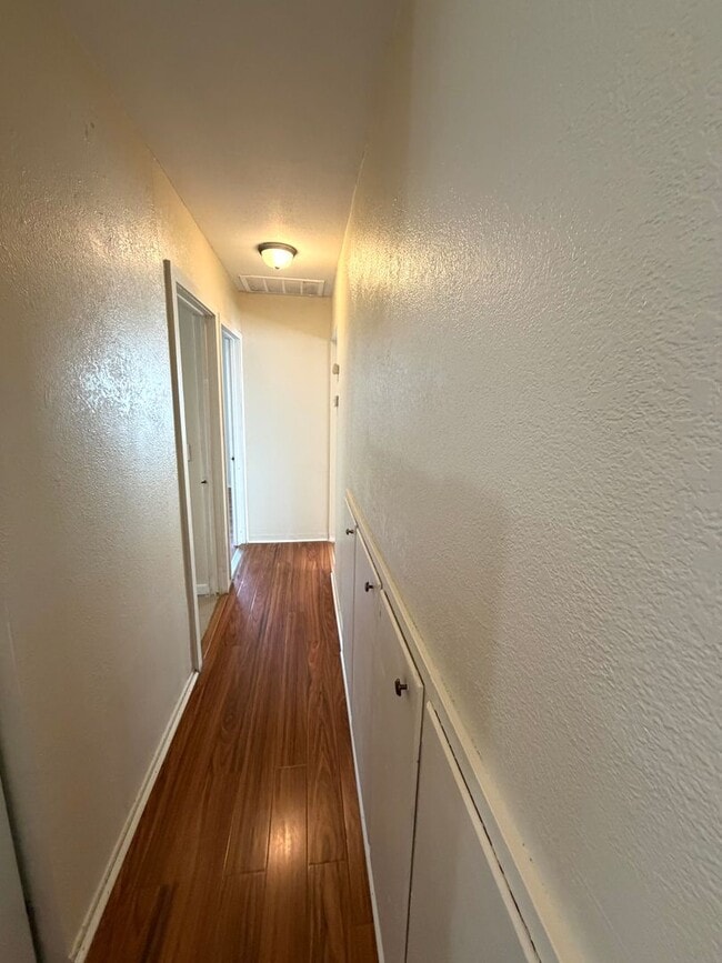 Building Photo - Biker’s Paradise: Cozy 2BR Duplex Steps from UC Davis & Downtown.