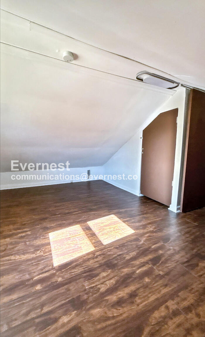 Building Photo - 7613 Virginia Ave