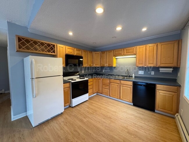 Building Photo - 94 Quiet Woods Rd