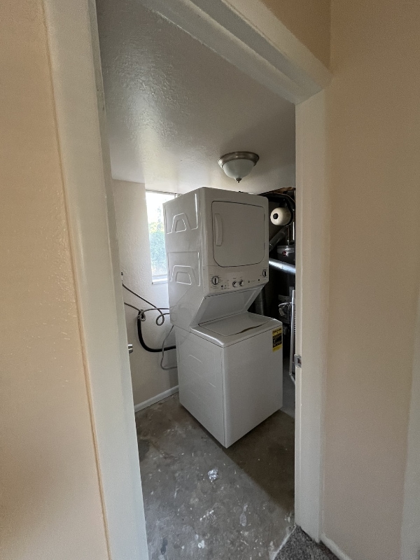 Building Photo - 2636 S Forest Dale Cir