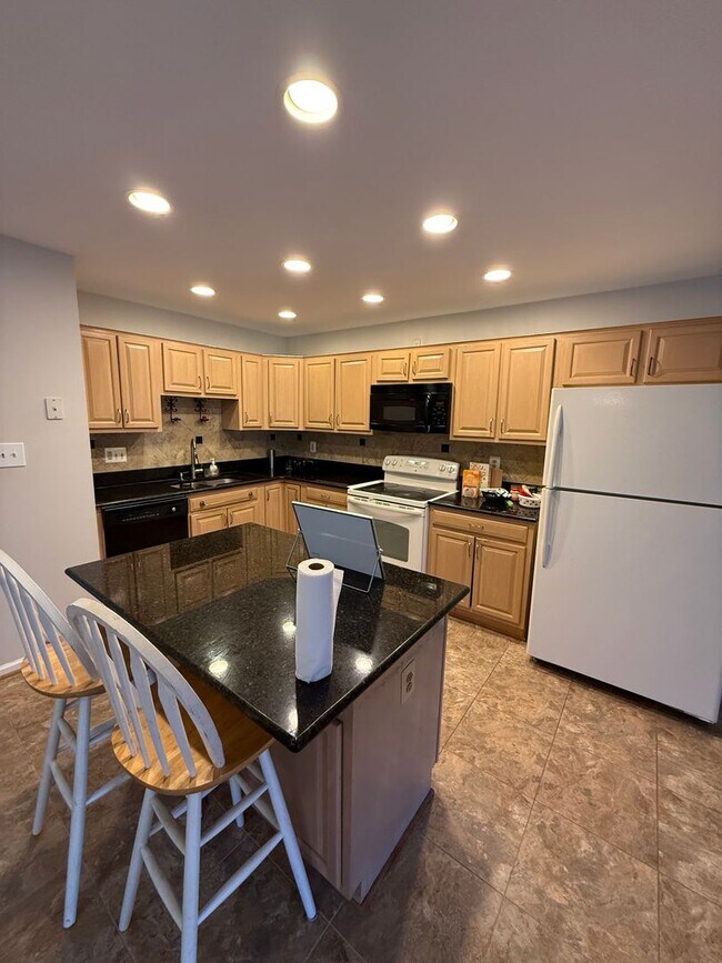 Building Photo - 2740 Winston Ct