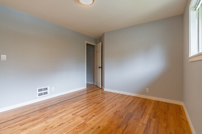 Building Photo - 3019 NW 85th St