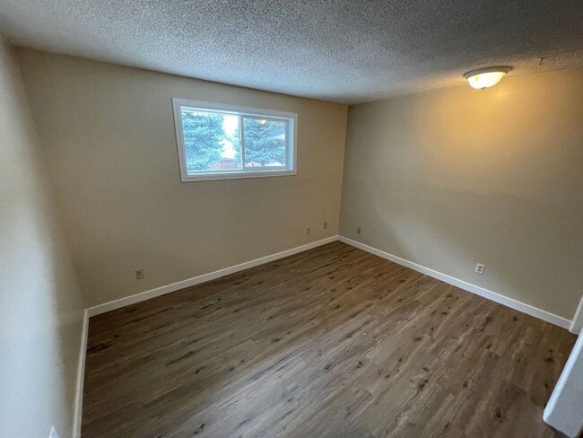 Building Photo - 1515 Arthur St